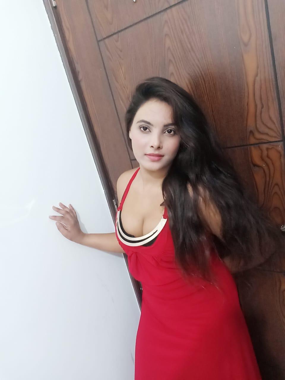 #independentindianescortinbusinessbay	+971 564862733