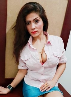 VIP Indian call girls kl 	 +601133414683